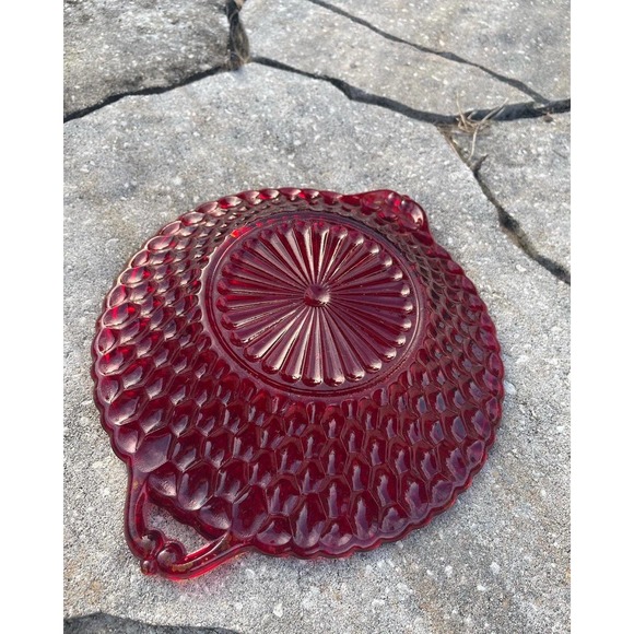 1 Red Indiana Glass scalloped honeycomb pattern dish - Picture 3 of 5